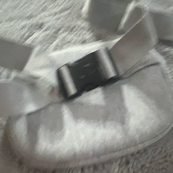 𝅺CHAMPION Light Grey Embroidered Belt Bag, VGUC - Picture 3 of 4